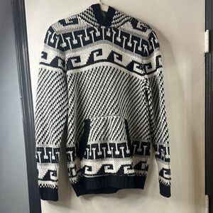 Forever 21 Black and White Geometric Men's Sweater
